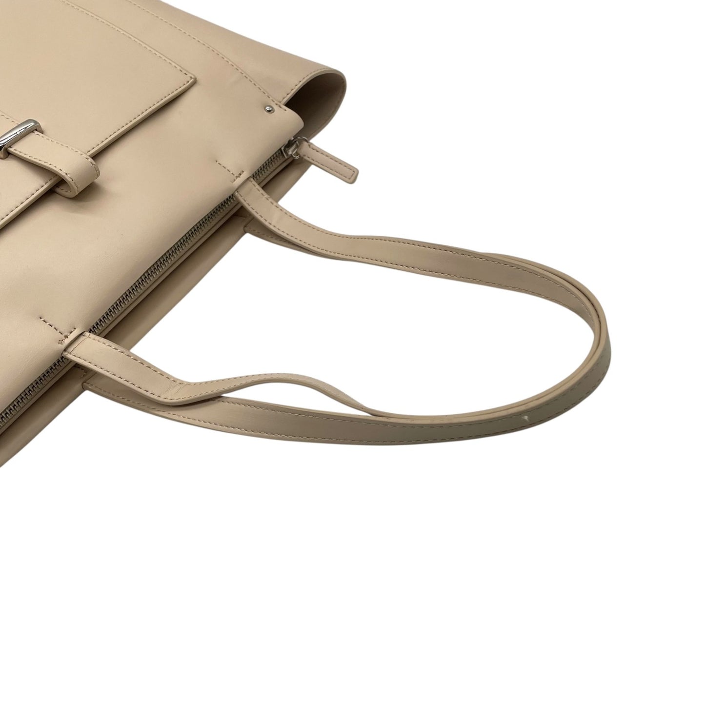 美品 23区 トートバッグ ピンクベージュ レザー シルバー金具 肩掛け可 A4収納可 Vingt-trois arrondissements レディース Q