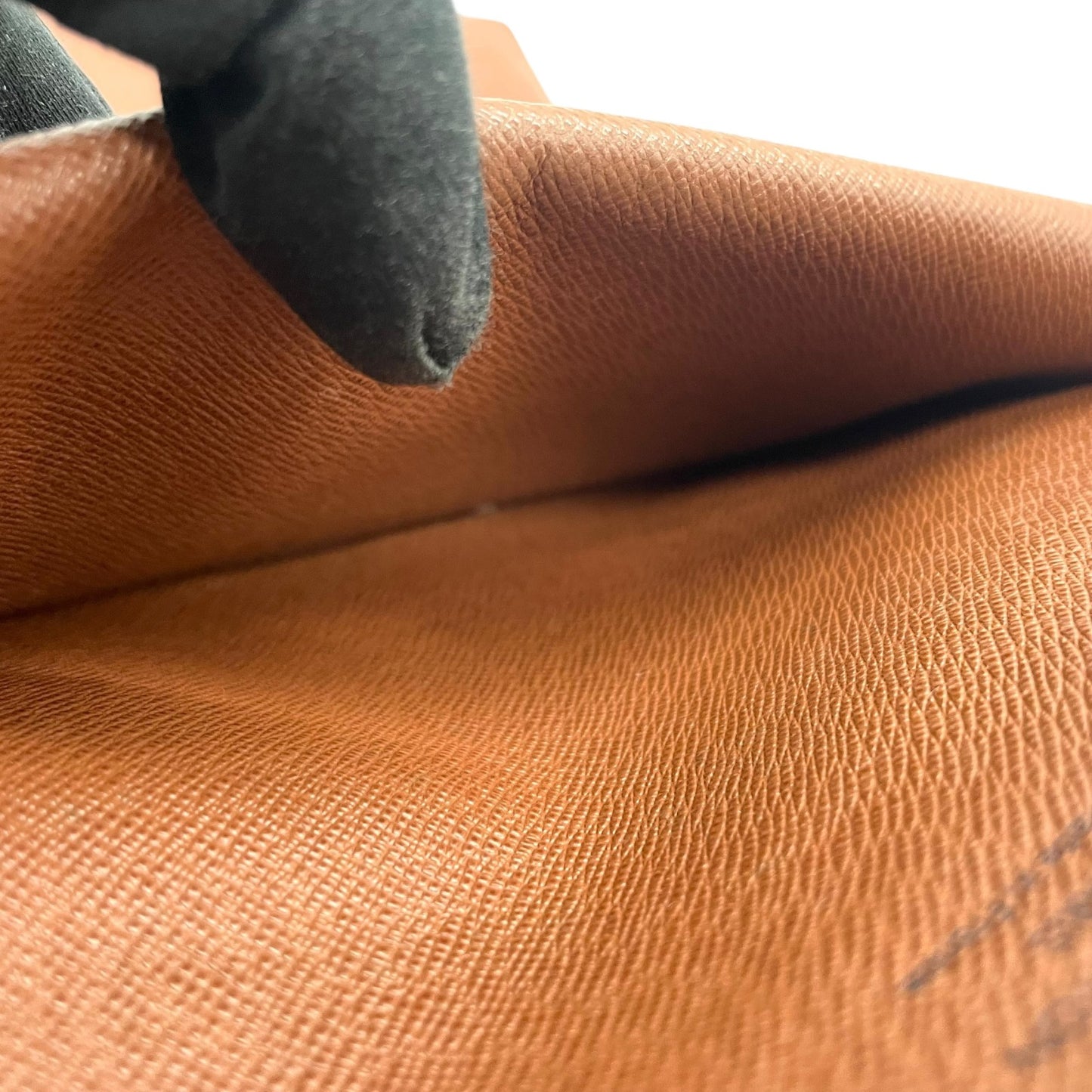 ルイ・ヴィトン LOUIS VUITTON LV モノグラム ポルトトレゾール インターナショナル M61215 長財布 茶色 ブラウン レザー 金金具 ゴールド シリアル刻印 W1