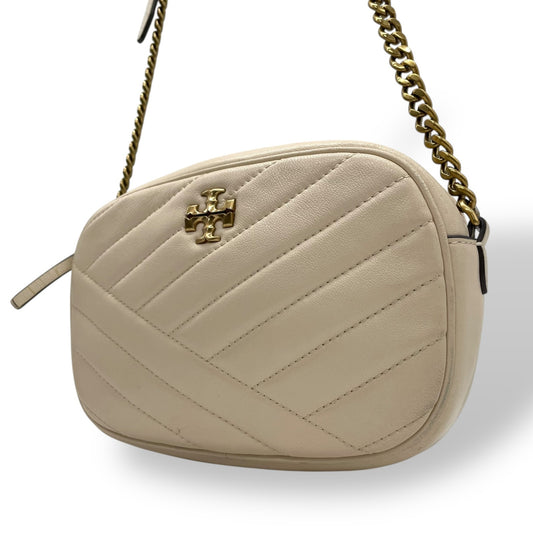 TORY BURCH トリーバーチ キラ カメラバッグ ショルダーバッグ アイボリー ベージュ レザー ゴールド金具 キルティング ロゴ チェーン レディース K9