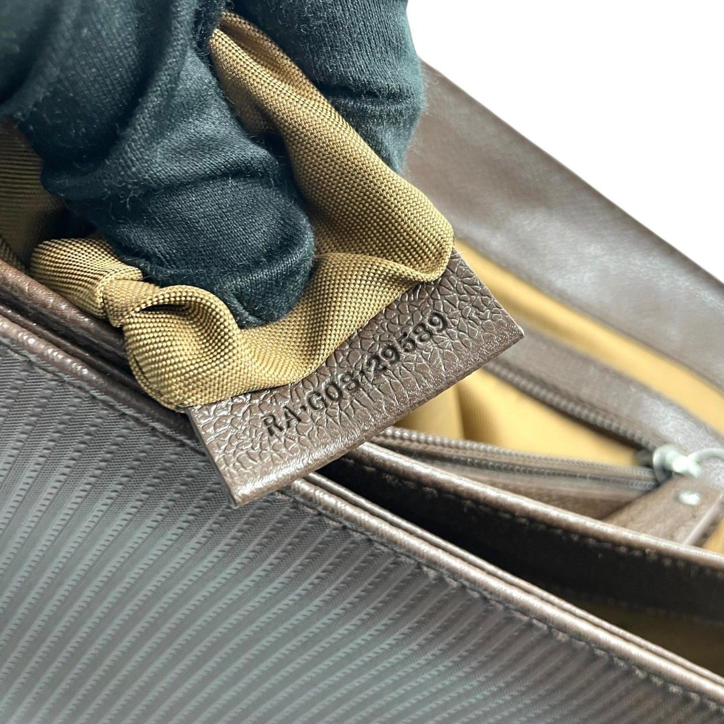 美品 ブルガリ BVLGARI ビジネスバッグ ハンドバッグ ブリーフケース レザー 本革 ブラウン 書類鞄 A4収納 シルバー金具 ユニセックス 大容量 C