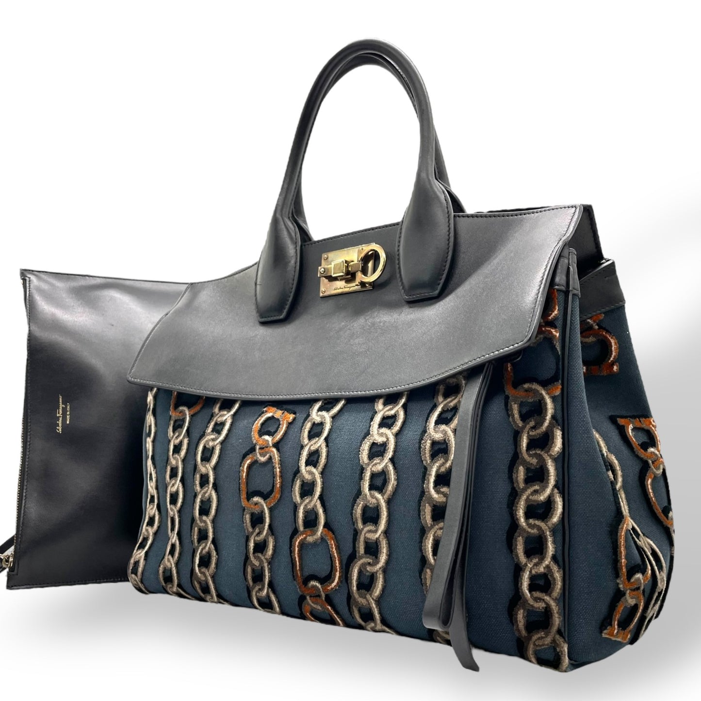 美品 Salvatore Ferragamo サルヴァトーレ フェラガモ ガンチーニ チェーン柄 ハンドバッグ 紺 ネイビー 黒 ブラック キャンバス レザー ゴールド金具 レディース B