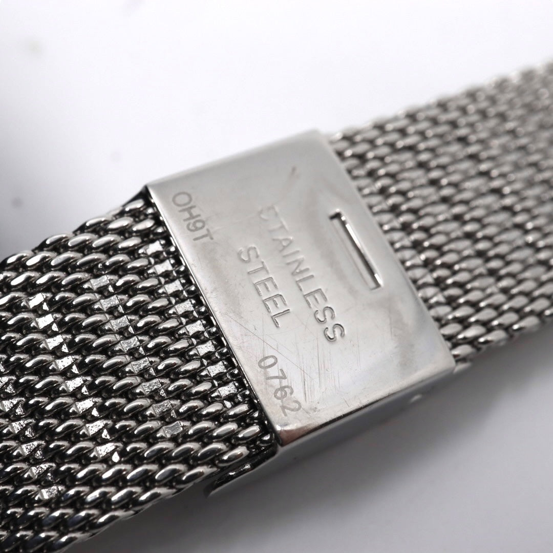 美品 電池交換済 コーチ 腕時計 CA.105.7.95.1319 レディース クオーツ シグネチャー柄文字盤 ピンクゴールド シルバー コンビカラー メッシュベルト エレガント フェミニン ドレスウォッチ クリーニング済み G3