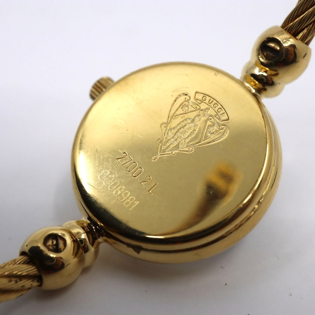 美品 電池交換済 グッチ GUCCI 2700.2.L 腕時計 レディースウォッチ バングルウォッチ ワイヤーブレスレット クォーツ ゴールド ブラック文字盤 アナログ ヴィンテージ ビンテージ エレガント クラシック ドレスウォッチ 稼働品 G3