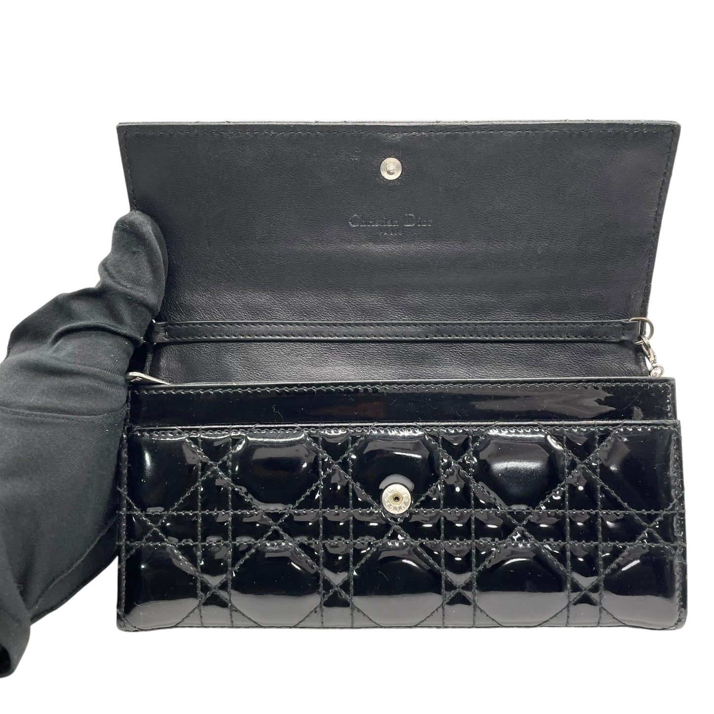 クリスチャンディオール Dior レディディオール ウォレットオンチェーン 黒 ブラック カナージュ パテントレザー チェーンストラップ キルティング エナメル ロゴ レディース W4