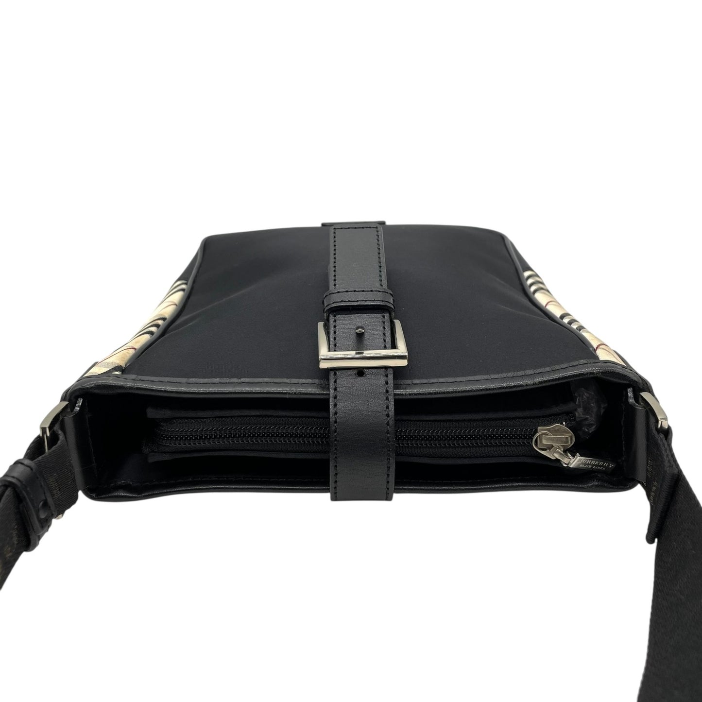 美品 BURBERRY BLACK LABEL バーバリー ショルダーバッグ ナイロン レザー ノバチェック ベージュ 黒 ブラック シルバー金具 斜め掛け メンズ レディース K11