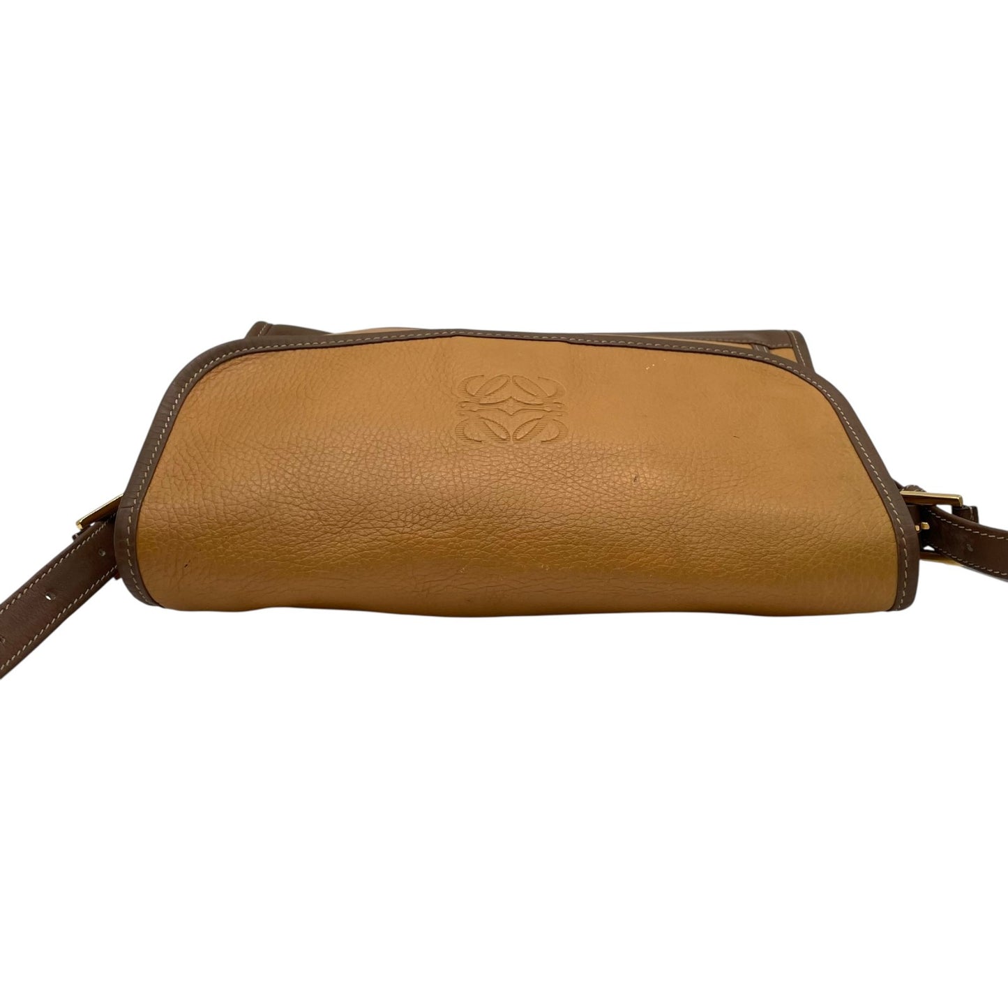 Authentic LOEWE Anagram Leather Shoulder Bag Camel Brown Embossed Logo Crossbody Vintage Archive Women