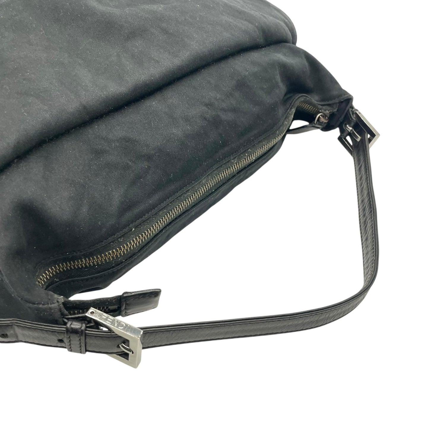 フェンディ FENDI マンマバケット ヴィンテージ ショルダーバッグ 黒 ブラック FFロゴ シルバー金具 K13