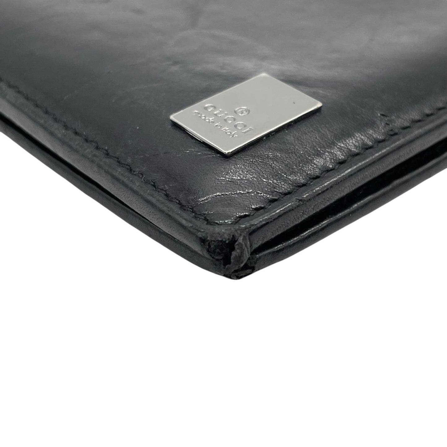 グッチ GUCCI 二つ折り 長財布 札入れ 黒 ブラック レザー シルバー金具 ロゴプレート メンズ 小銭入れなし M5