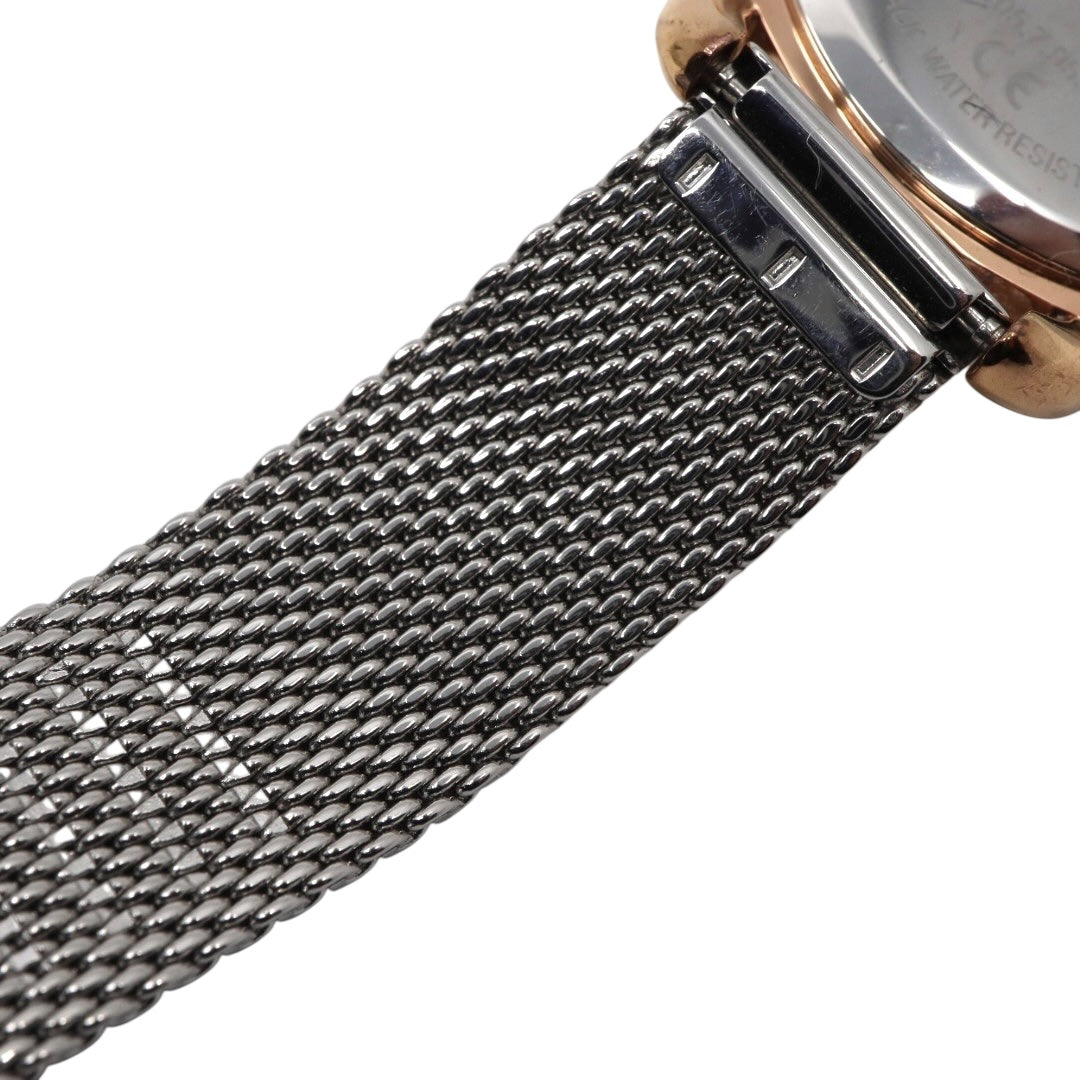 美品 電池交換済 コーチ 腕時計 CA.105.7.95.1319 レディース クオーツ シグネチャー柄文字盤 ピンクゴールド シルバー コンビカラー メッシュベルト エレガント フェミニン ドレスウォッチ クリーニング済み G3