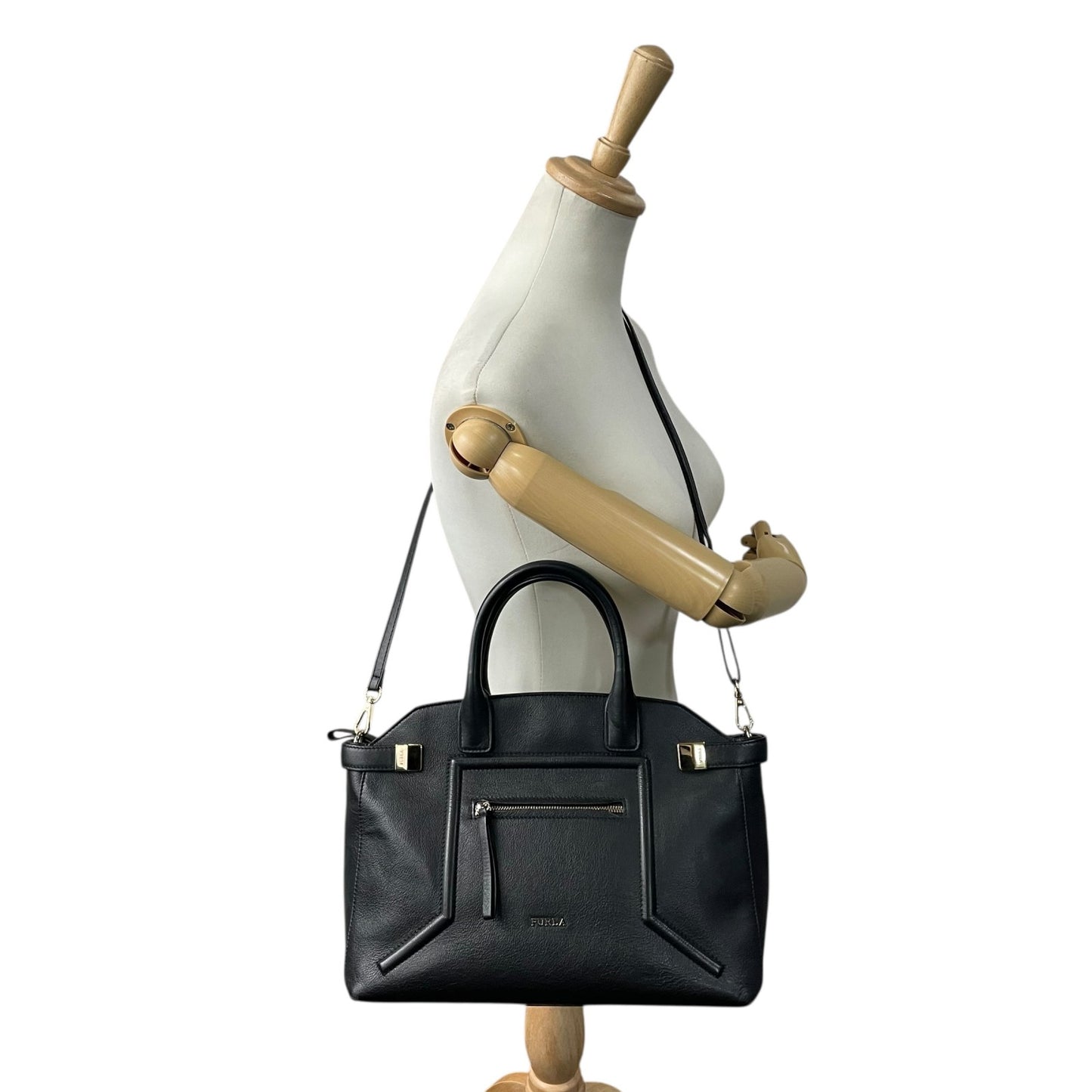 フルラ FURLA ハンドバッグ ショルダーバッグ 肩掛け 2WAY 黒 ブラック レザー 金金具 ゴールド金具 T8