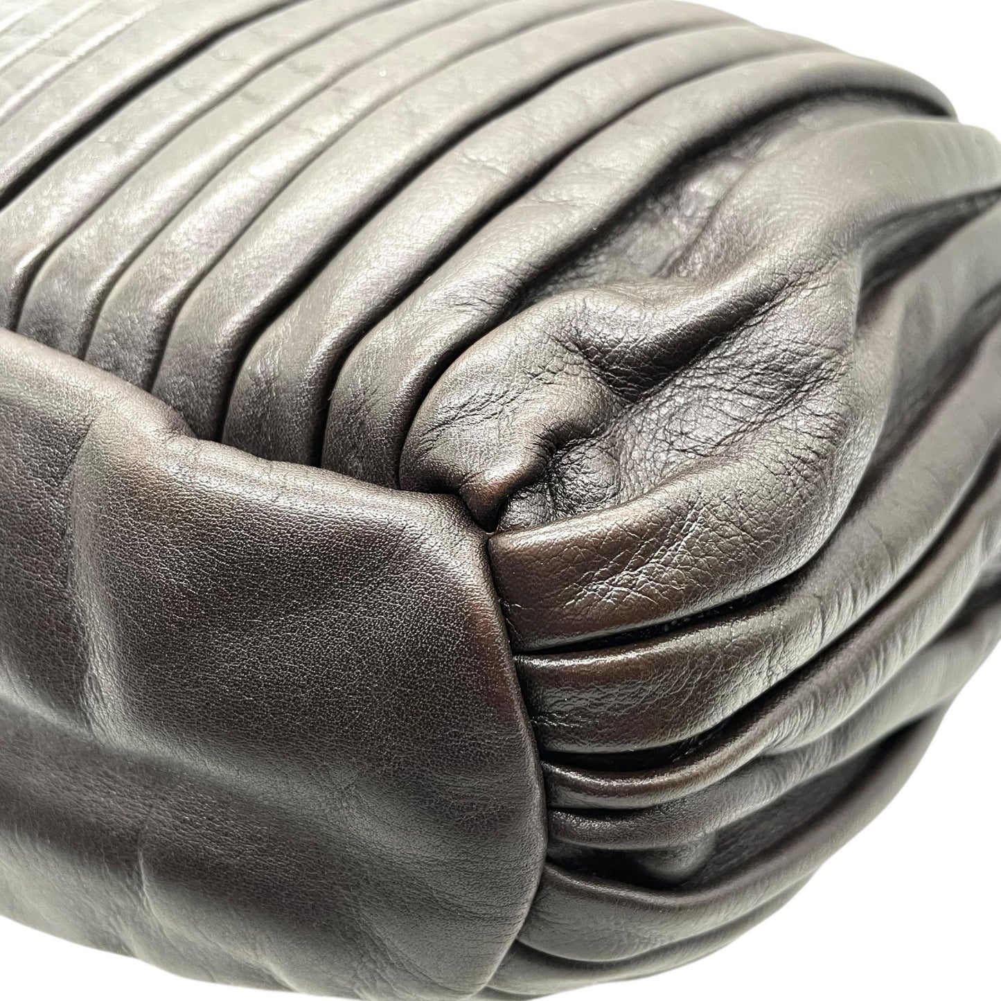 【美品】miumiu ミュウミュウ 2WAY トートバッグ ハンドバッグ ショルダーバッグ ギャザー プリーツ レザー スタッズ ダークブラウン ゴールド金具 斜め掛け可 レディース C