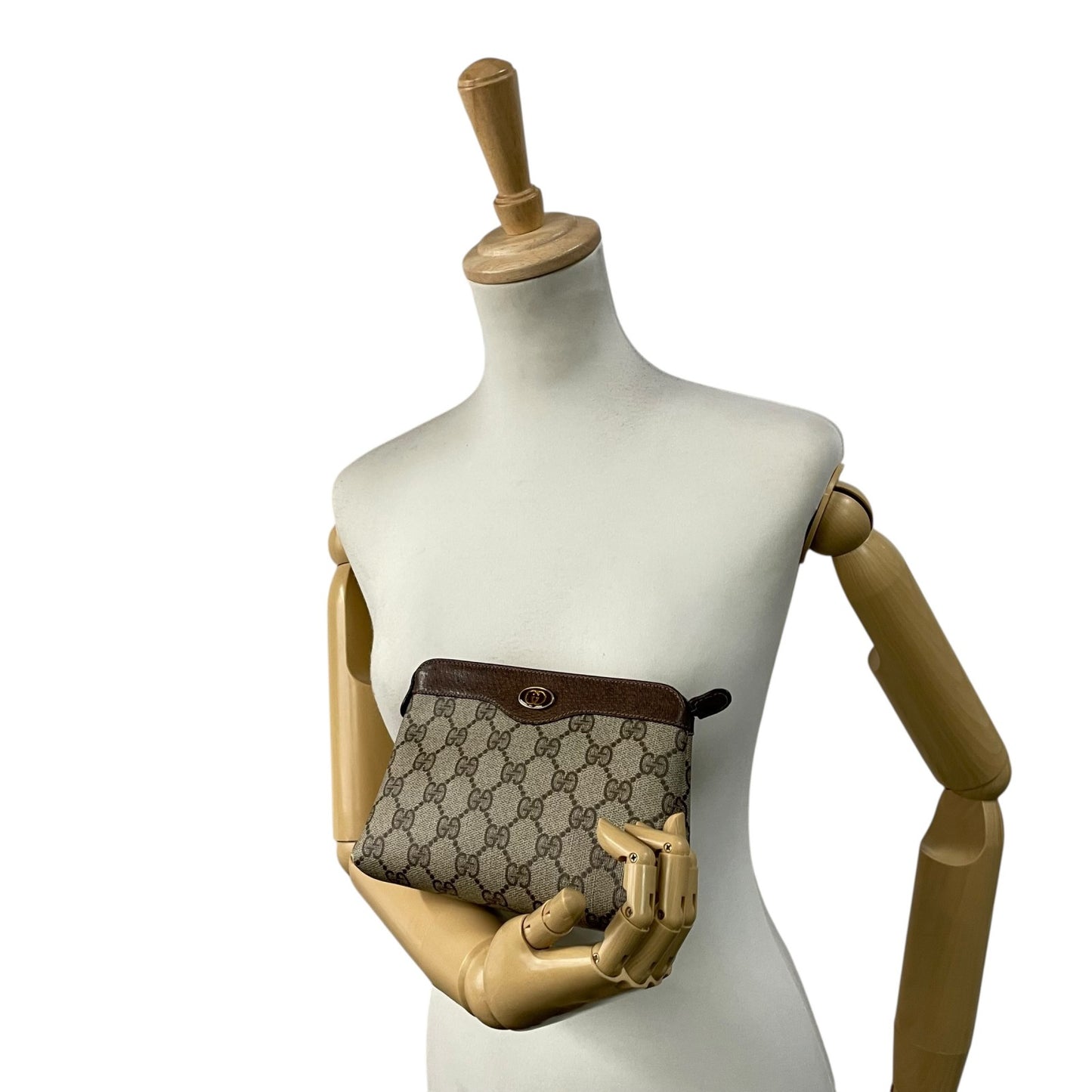 GUCCI グッチ GGスプリーム PVC レザー ポーチ グレー ベージュ ブラウン ゴールド金具 64・01 クラシックデザイン メンズ C