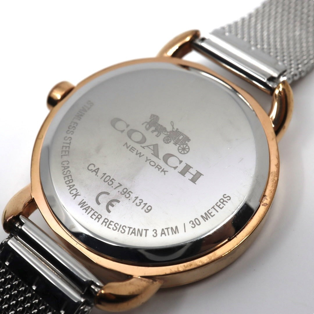 美品 電池交換済 コーチ 腕時計 CA.105.7.95.1319 レディース クオーツ シグネチャー柄文字盤 ピンクゴールド シルバー コンビカラー メッシュベルト エレガント フェミニン ドレスウォッチ クリーニング済み G3