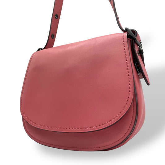 美品 COACH コーチ ショルダーバッグ サドルバッグ グラブタン レザー ピンク ブラック金具 SD-20115 斜め掛け可 フラップ開閉 レディース K4