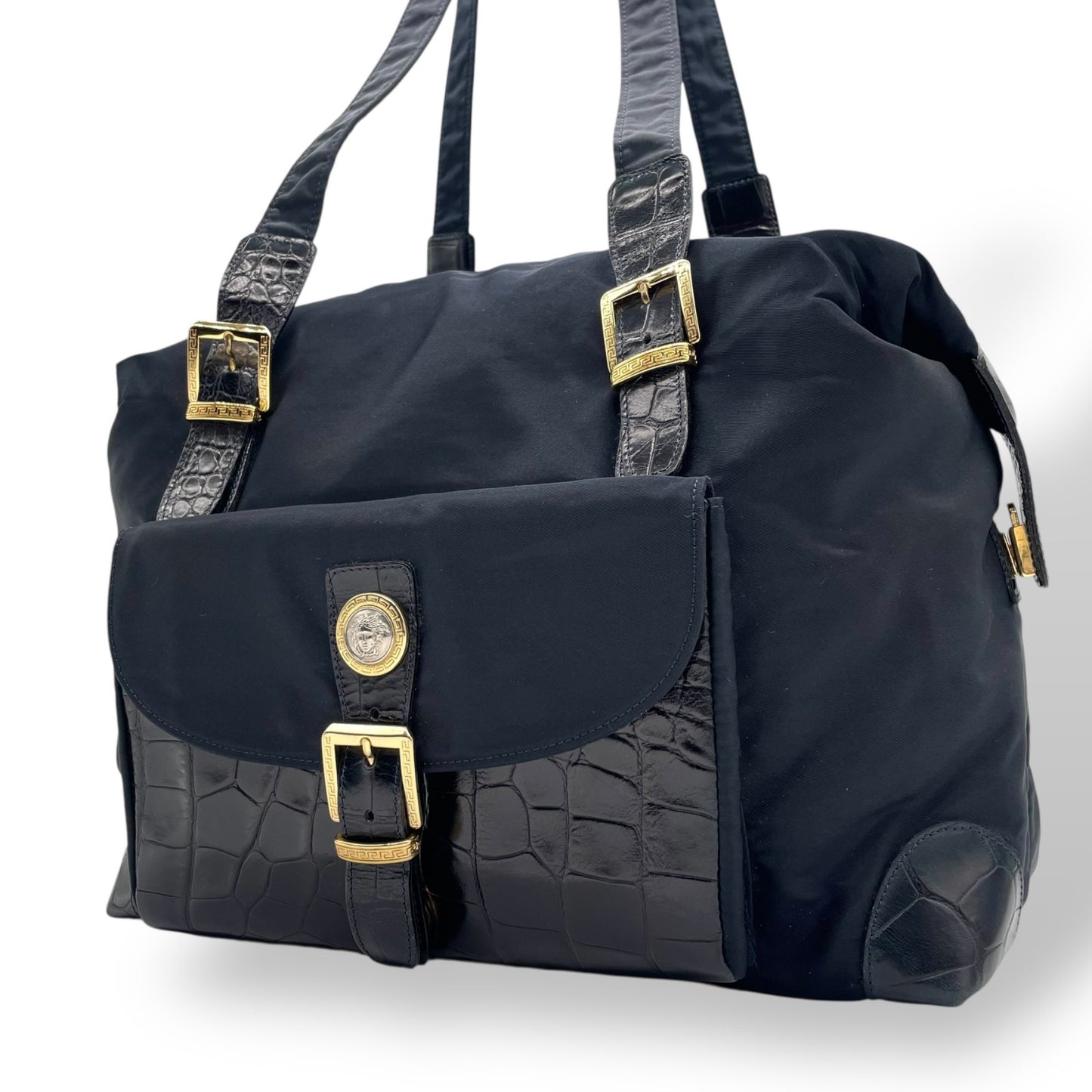 美品 GIANNNI VERSACE ジャンニヴェルサーチェ ショルダーバッグ ボストンバッグ メデューサ ブラック 黒 ナイロン×エンボスレザー ゴールド金具 ユニセックス A4