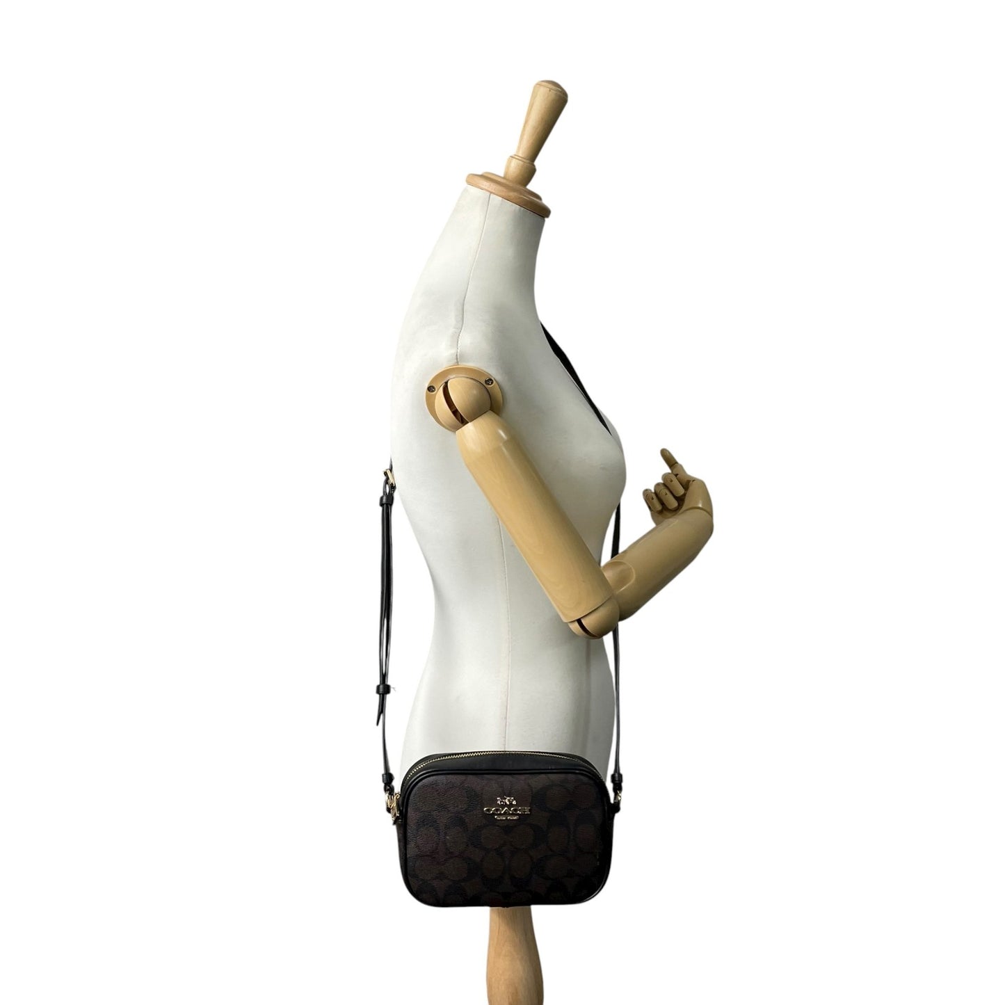 美品 コーチ COACH シグネチャー PVC レザー クロスボディ カメラバッグ ショルダーバッグ C9926 茶色 ブラウン 黒 ブラック ゴールド金具 金金具 ミニバッグ 1