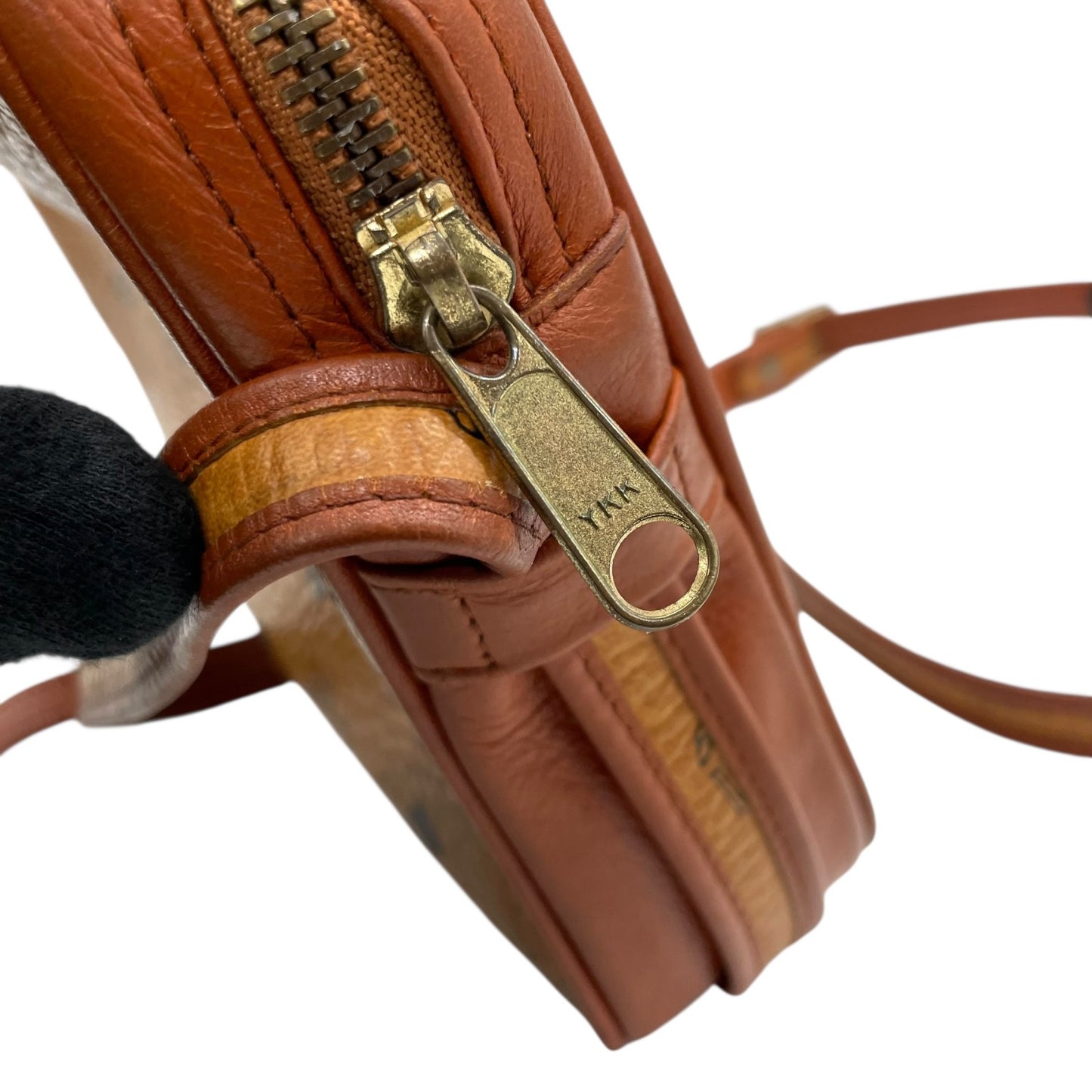 MCM ヴィンテージ ヴィセトス カメラバッグ ショルダーバッグ ブラウン モノグラム レザー切替 ゴールド金具 レディース s88