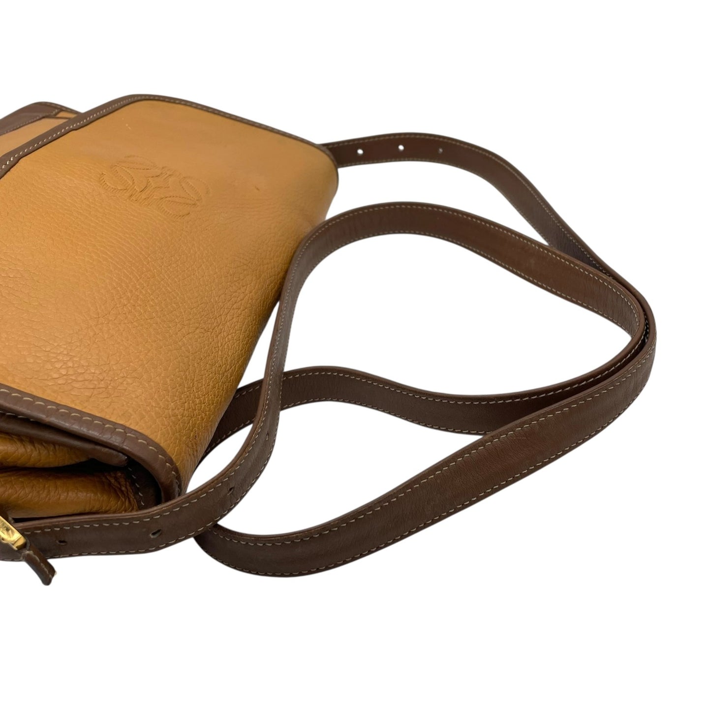 Authentic LOEWE Anagram Leather Shoulder Bag Camel Brown Embossed Logo Crossbody Vintage Archive Women