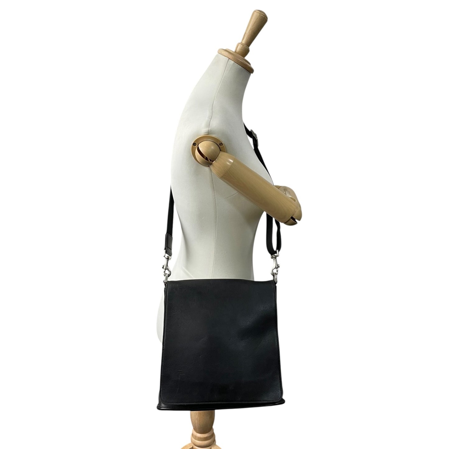 希少 COACH コーチ ショルダーバッグ メッセンジャー 肩掛け 斜め掛け USA製 グラブタンレザー 黒 ブラック シルバー金具 9431 ヴィンテージ オールレザー 本革 U12