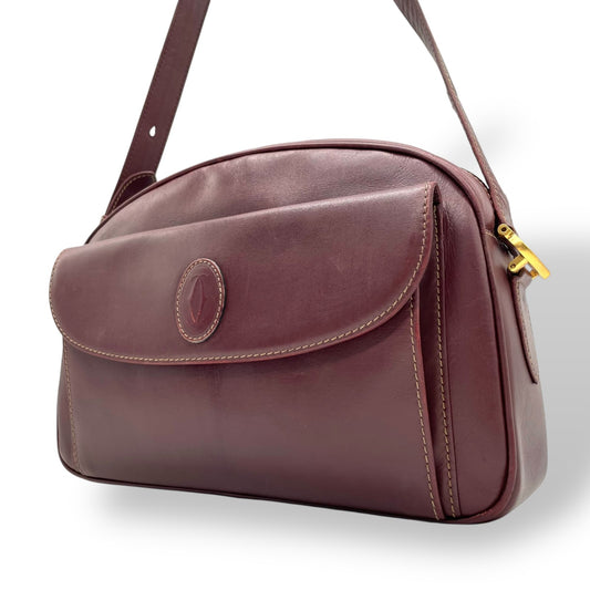 美品 Cartier カルティエ マストライン ショルダーバッグ 赤 ボルドー ワインレッド レザー ゴールド金具 ロゴ 2Cモチーフ カメラバッグ 斜め掛け可 レディース Z1