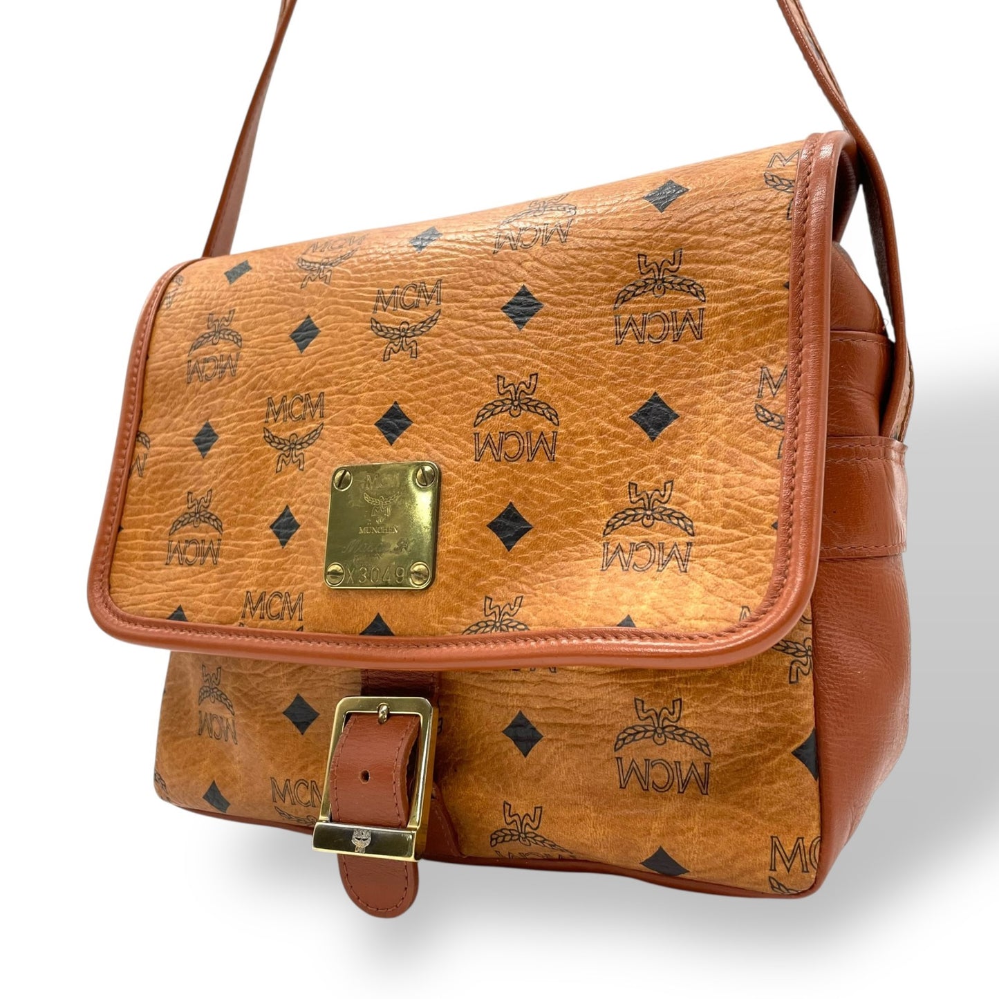MCM エムシーエム ショルダーバッグ メッセンジャーバッグ ヴィセトス PVC レザー ブラウン 茶色 ゴールド金具 総柄 クロスボディ 斜め掛け ユニセックス K8