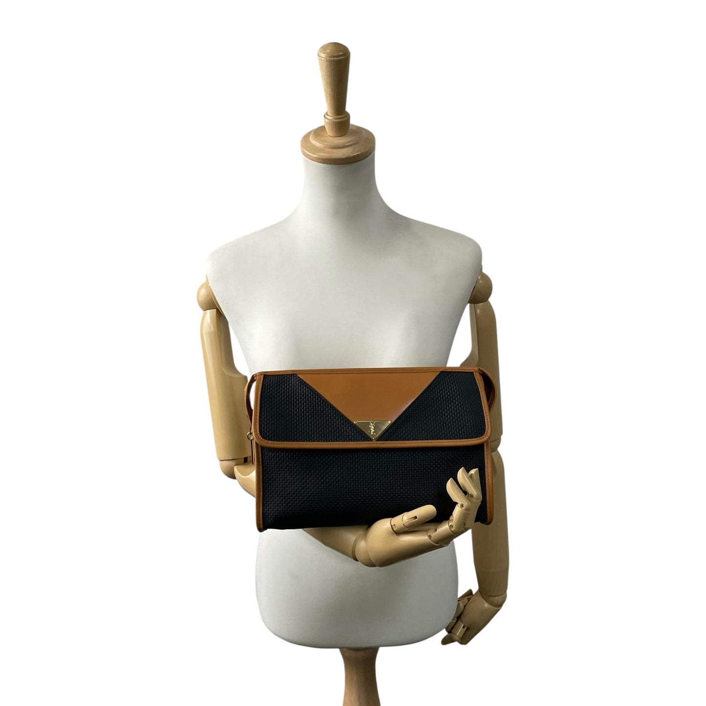 美品 Yves Saint Laurent イヴ サンローラン クラッチバッグ YSLロゴ 紺 ネイビー キャメル ブラウン PVC レザー ゴールド金具 ファスナー開閉 フラップ メンズ レディース ヴィンテージ B3