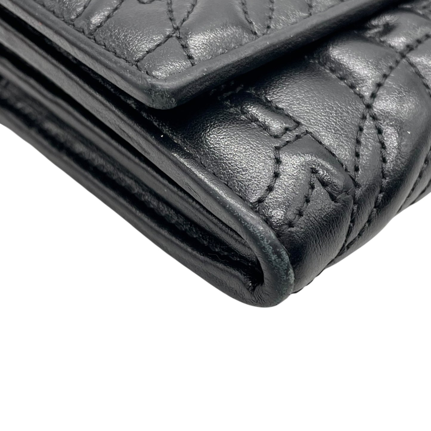 Salvatore Ferragamo フェラガモ 長財布 ガンチーニ ダブルガンチーニ エンボス ターンロック 黒 ブラック レザー 本革 ゴールド金具 ロングウォレット レディース W5