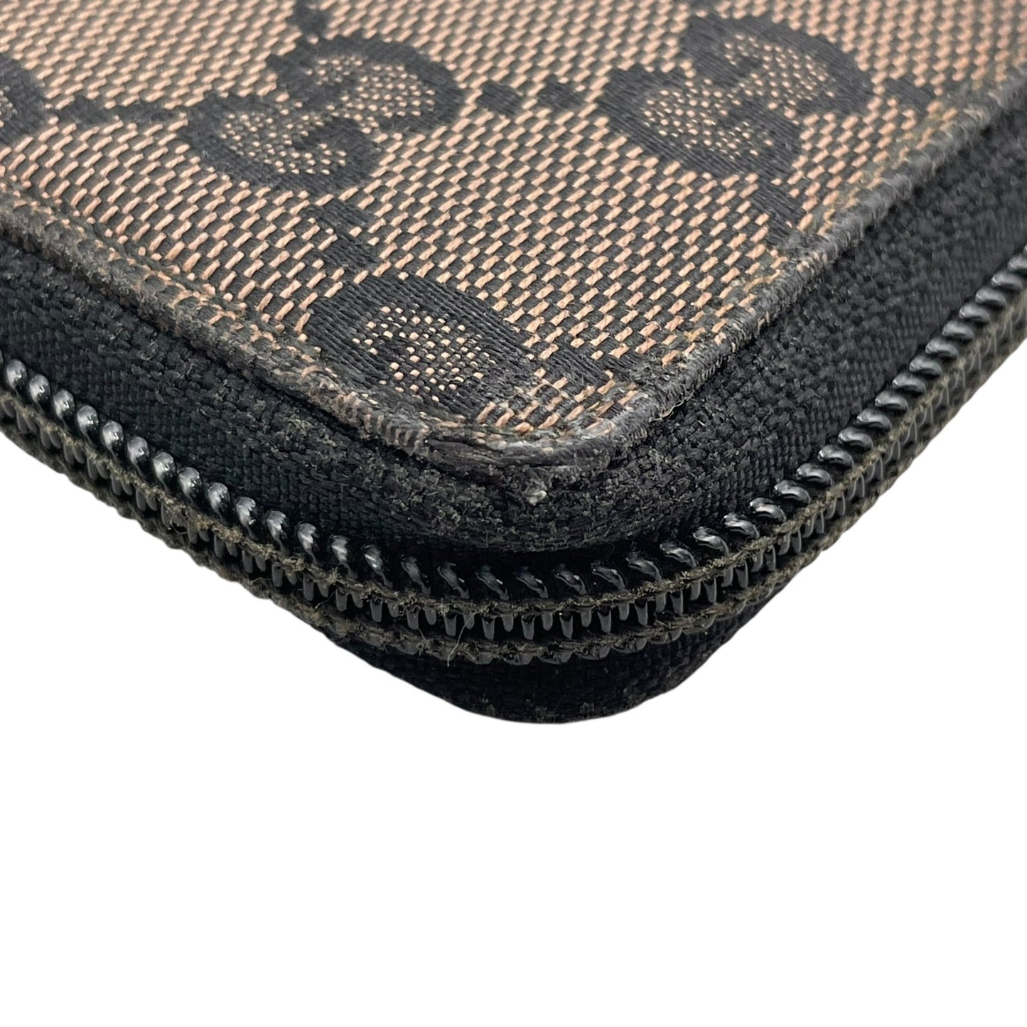 グッチ GUCCI 長財布 ラウンドファスナー GGキャンバス レザー ブラウン 茶 GG柄 ロゴ シルバー金具 メンズ レディース M1