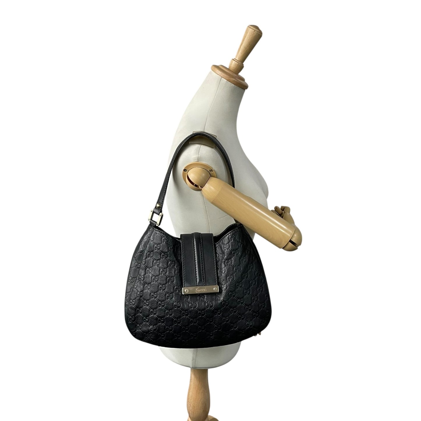 美品 グッチ GUCCI GG柄 グッチシマ レザー ホーボーバッグ ワンショルダー黒 ブラック ショルダーバッグ ロゴプレート ゴールド金具 ヴィンテージ レディース Z1