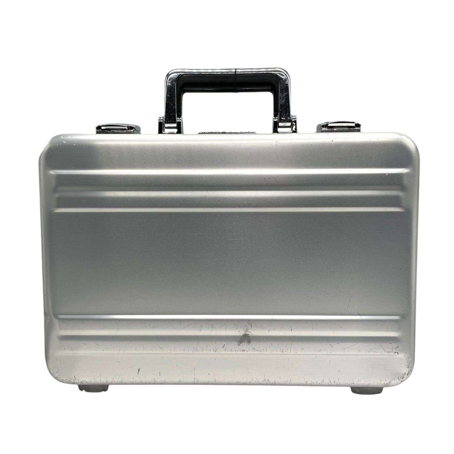 ZERO HALLIBURTON ゼロハリバートン アルミ アタッシュケース シルバー ビジネス ケース ハードケース 金属製 企業用 モダンデザイン 29×42×10cm C