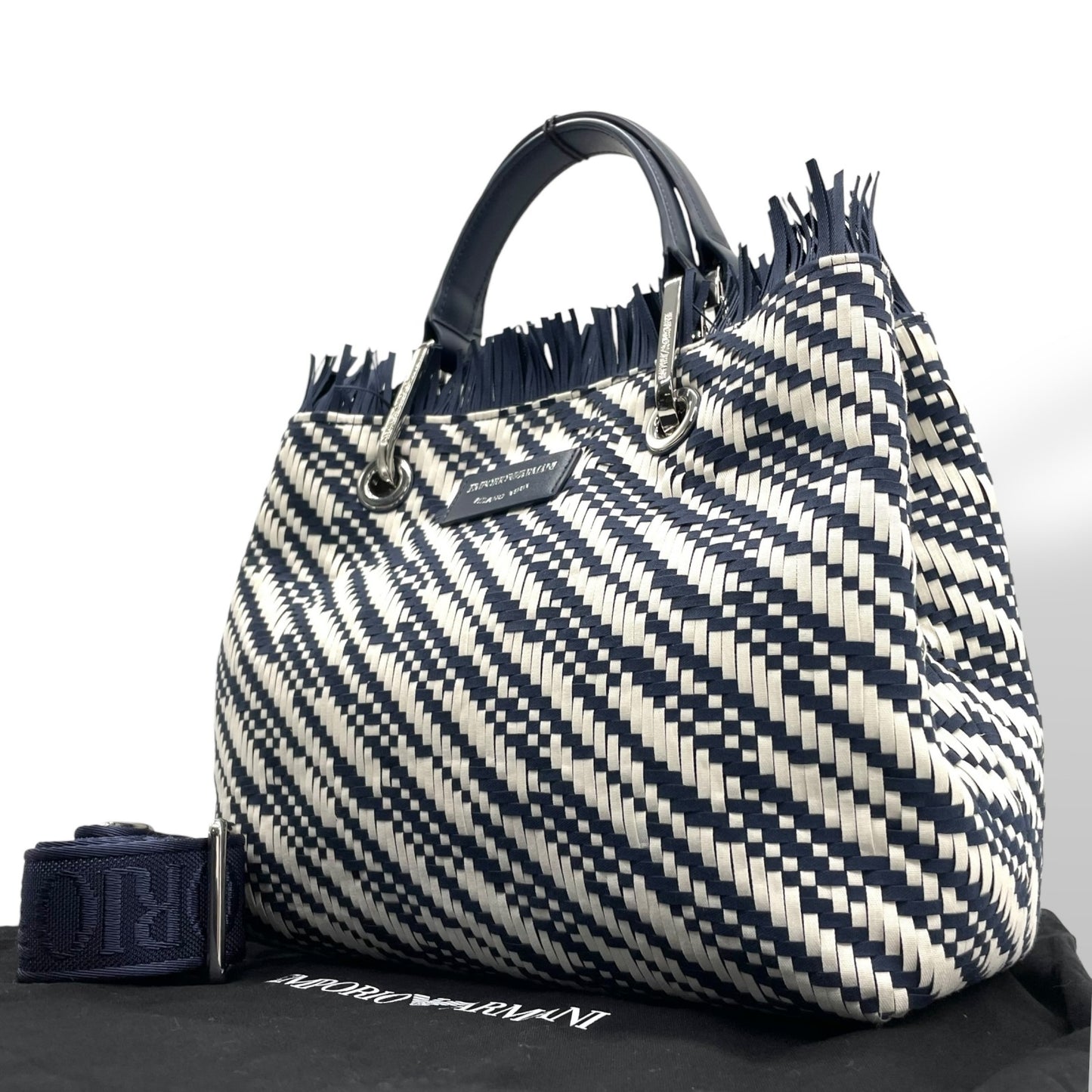 【未使用級】EMPORIO ARMANI エンポリオアルマーニ 2way ハンドバッグ ショルダーバッグ 編み込み キャンバス フリンジ ネイビー ホワイト D