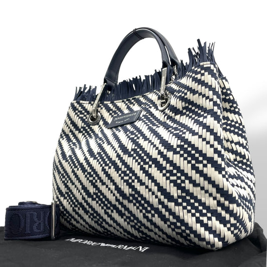 【未使用級】EMPORIO ARMANI エンポリオアルマーニ 2way ハンドバッグ ショルダーバッグ 編み込み キャンバス フリンジ ネイビー ホワイト D