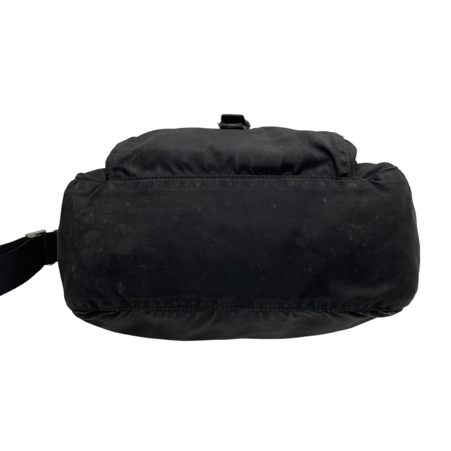 PRADA プラダ ショルダーバッグ 黒 ブラック NERO ナイロン レザー シルバー金具 三角ロゴ 斜め掛け メンズ レディース B3