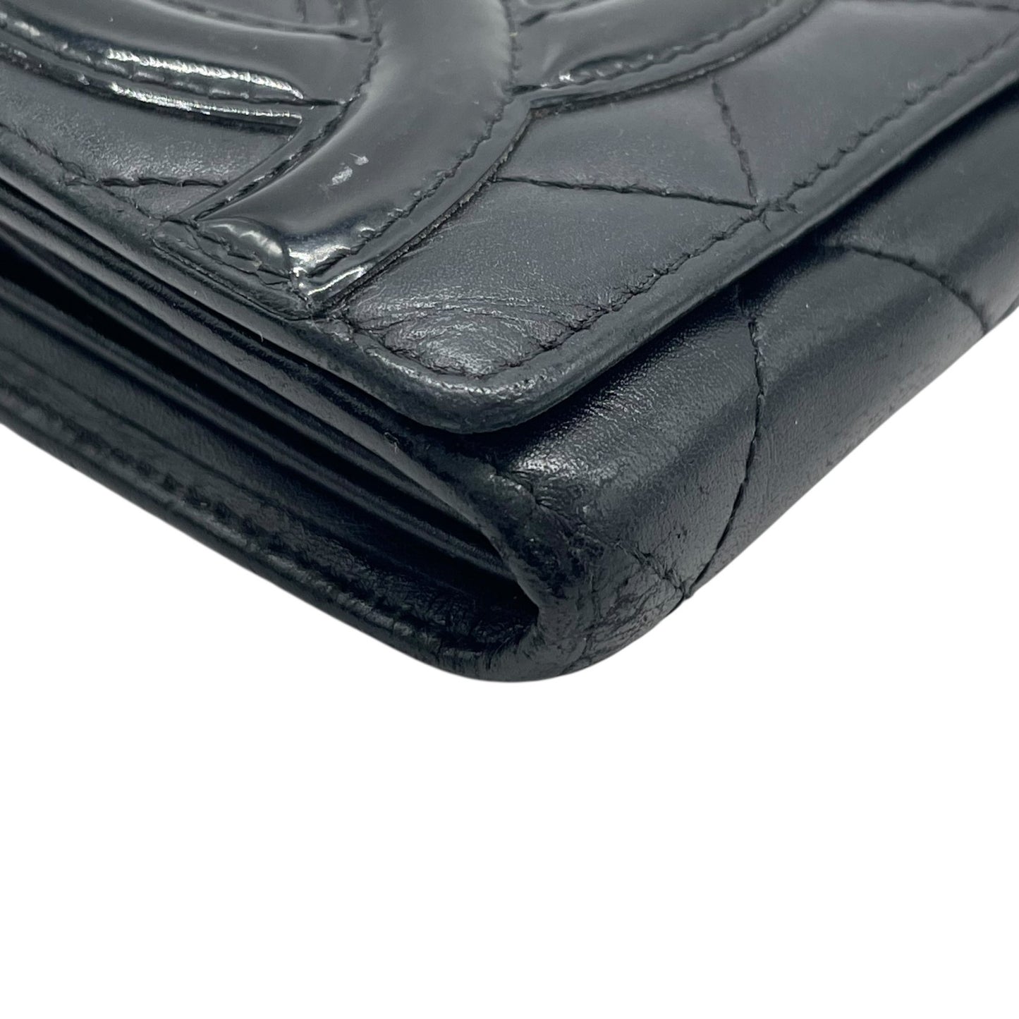 CHANEL シャネル 二つ折り 長財布 カンボンライン ココマーク キルティング 黒 ブラック ピンク レザー フラップ レディース M1