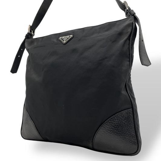 PRADA プラダ ショルダーバッグ ナイロン レザー 黒 ブラック NERO 三角プレートロゴ トライアングルロゴ シルバー金具 斜め掛け可 メンズ レディース K13