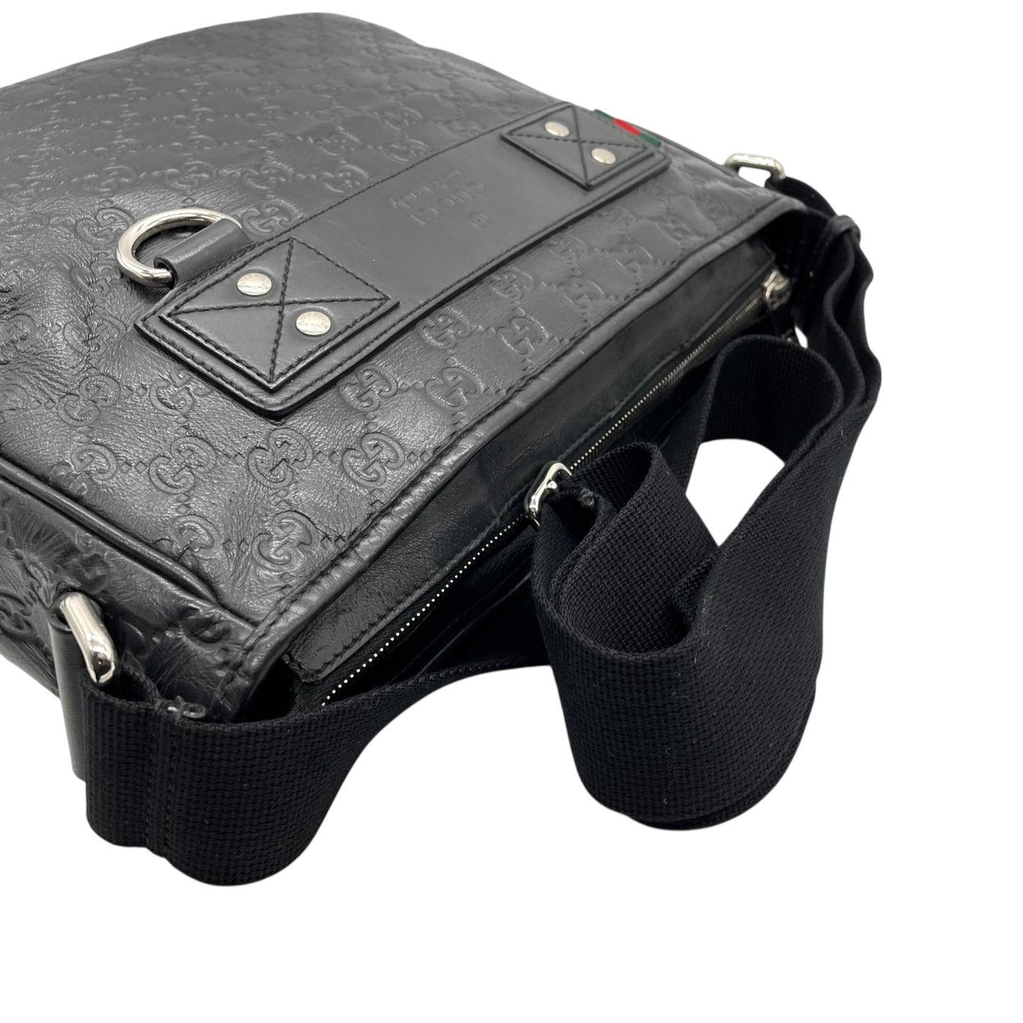 美品 GUCCI グッチ グッチシマ シェリー ロゴ型押し ショルダーバッグ メッセンジャーバッグ レザー 黒 ブラック シルバー金具 322080 斜め掛け可 メンズ レディース E