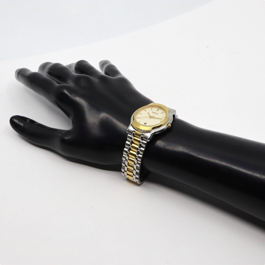 新品電池交換済 クリーニング済 グッチ GUCCI 8000L 腕時計 レディースウォッチ クォーツ コンビ シルバー ゴールド アイボリー文字盤 デイト表示 ステンレススチール クラシック エレガント ヴィンテージ ドレスウォッチ 稼働品 G3