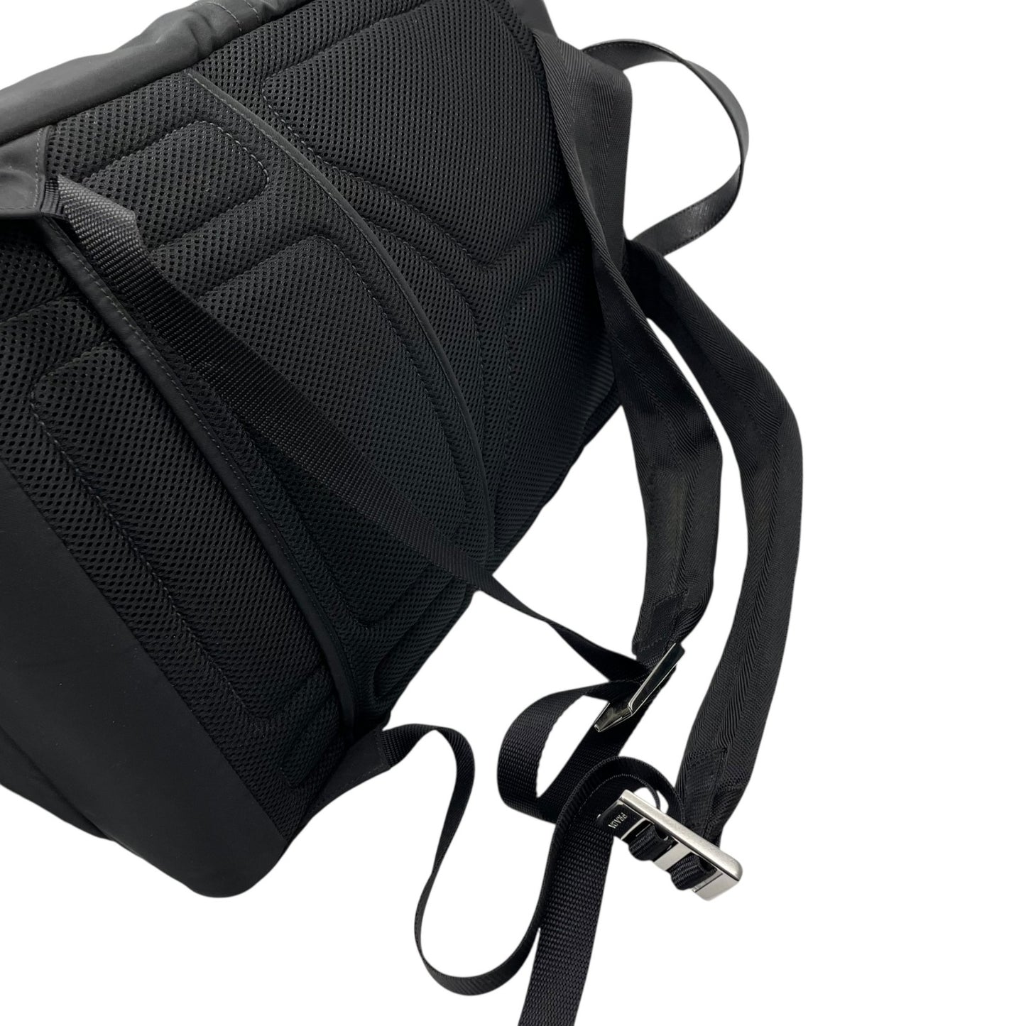 美品 PRADA プラダ リュックサック バッグパック リナイロン トライアングルロゴ 2VZ028 黒 NERO ブラック シルバー金具 メンズ C