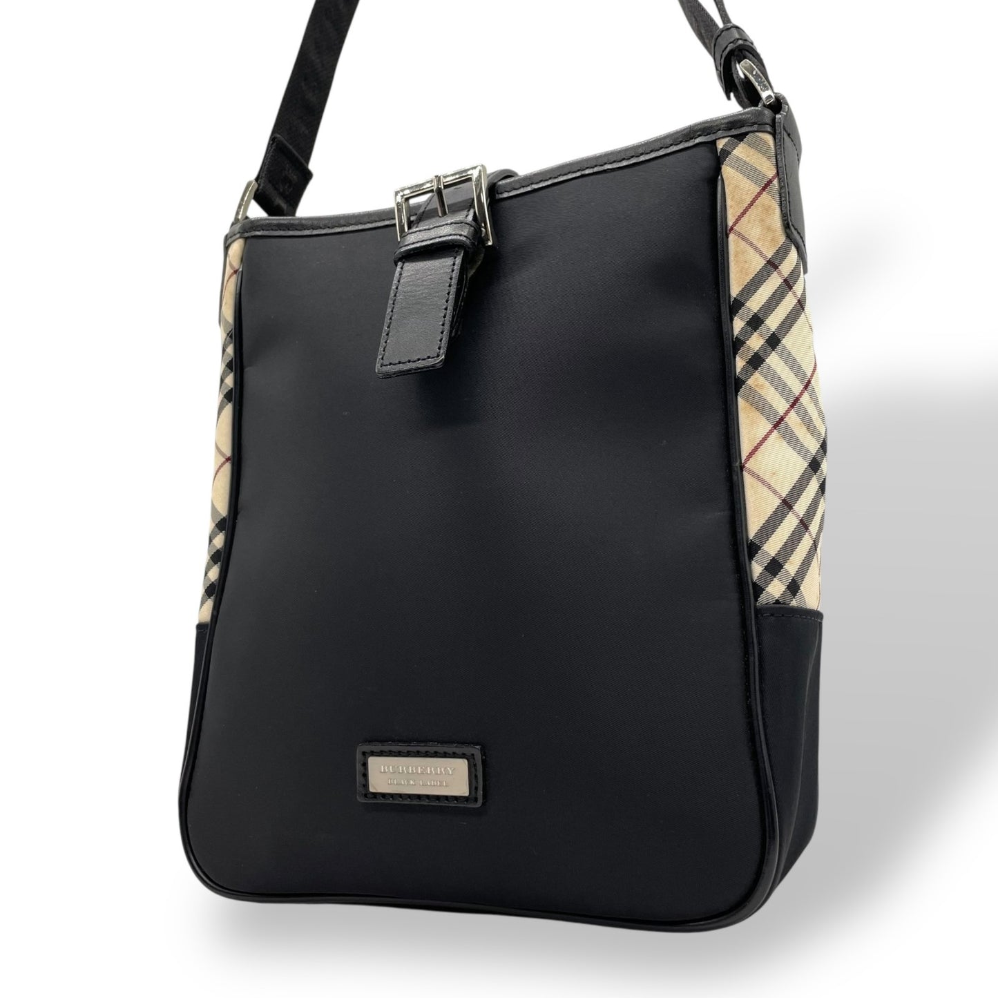 美品 BURBERRY BLACK LABEL バーバリー ショルダーバッグ ナイロン レザー ノバチェック ベージュ 黒 ブラック シルバー金具 斜め掛け メンズ レディース K11