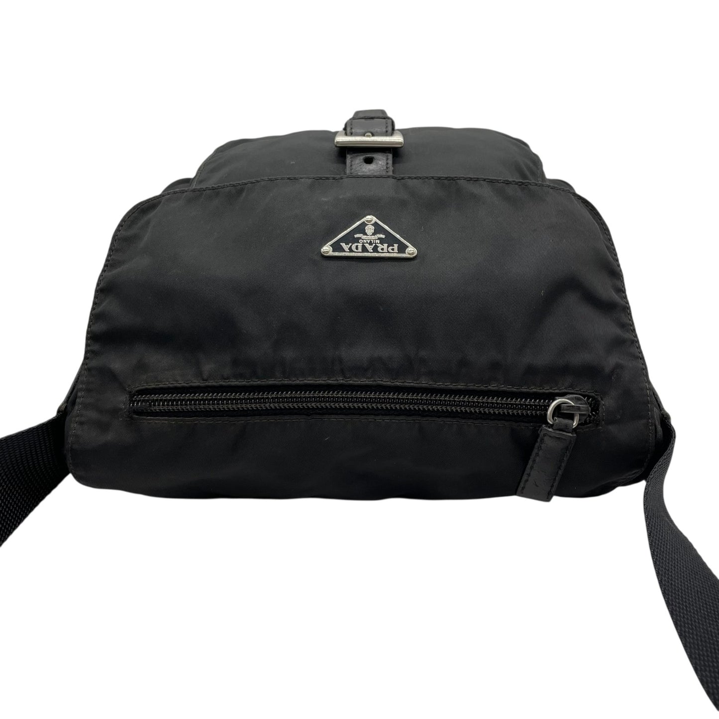 PRADA プラダ ショルダーバッグ 黒 ブラック NERO ナイロン レザー シルバー金具 三角ロゴ 斜め掛け メンズ レディース B3