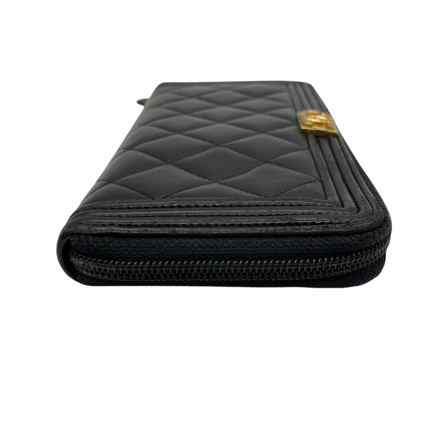 美品 シャネル CHANEL ボーイシャネル ラウンドファスナー 長財布 ブラック 黒 レザー 金 ゴールド金具 キルティング ココマーク W6