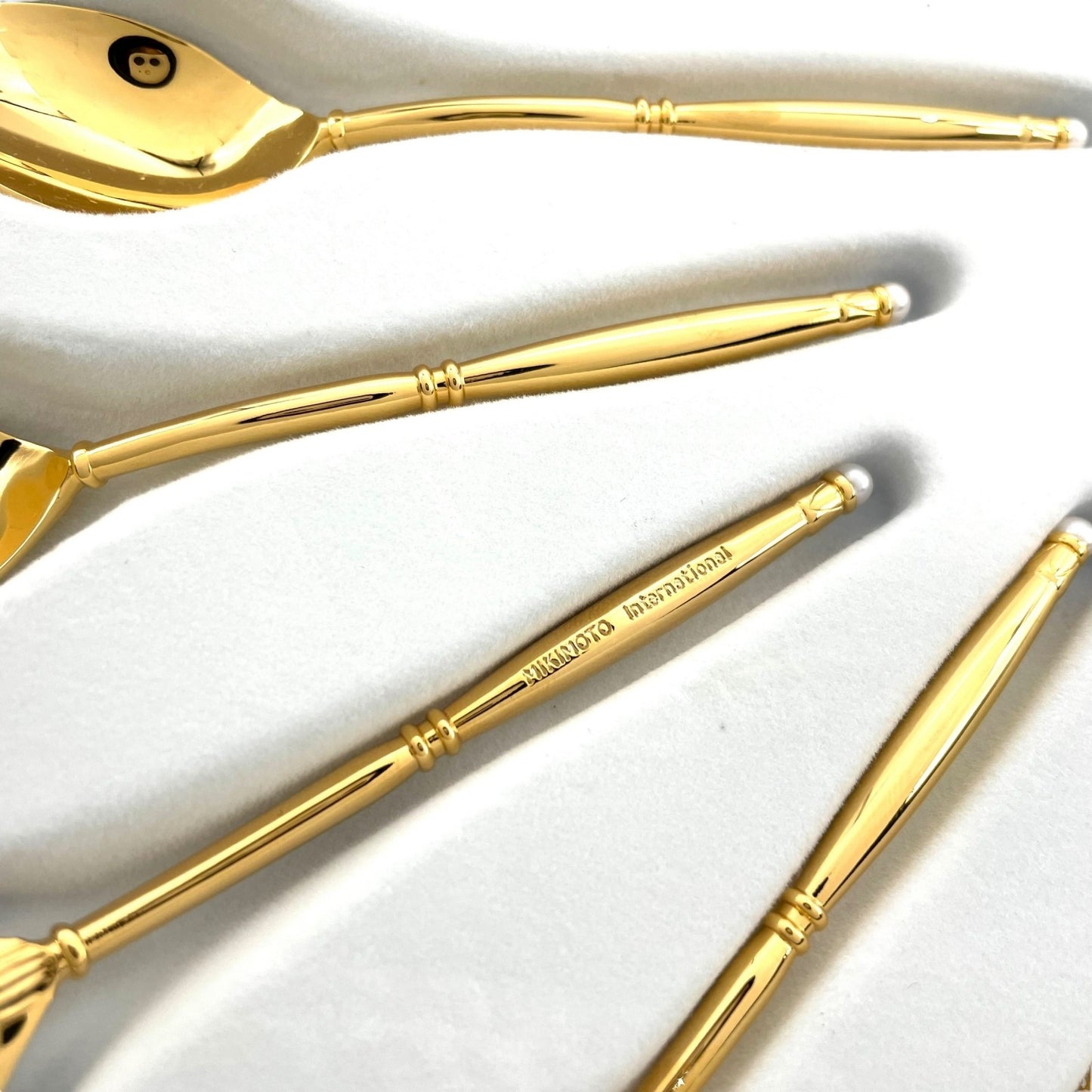 ミキモト MIKIMOTO ゴールドカラー 金 スプーン 5本セット パール モチーフ カトラリー ギフト 未使用 M4