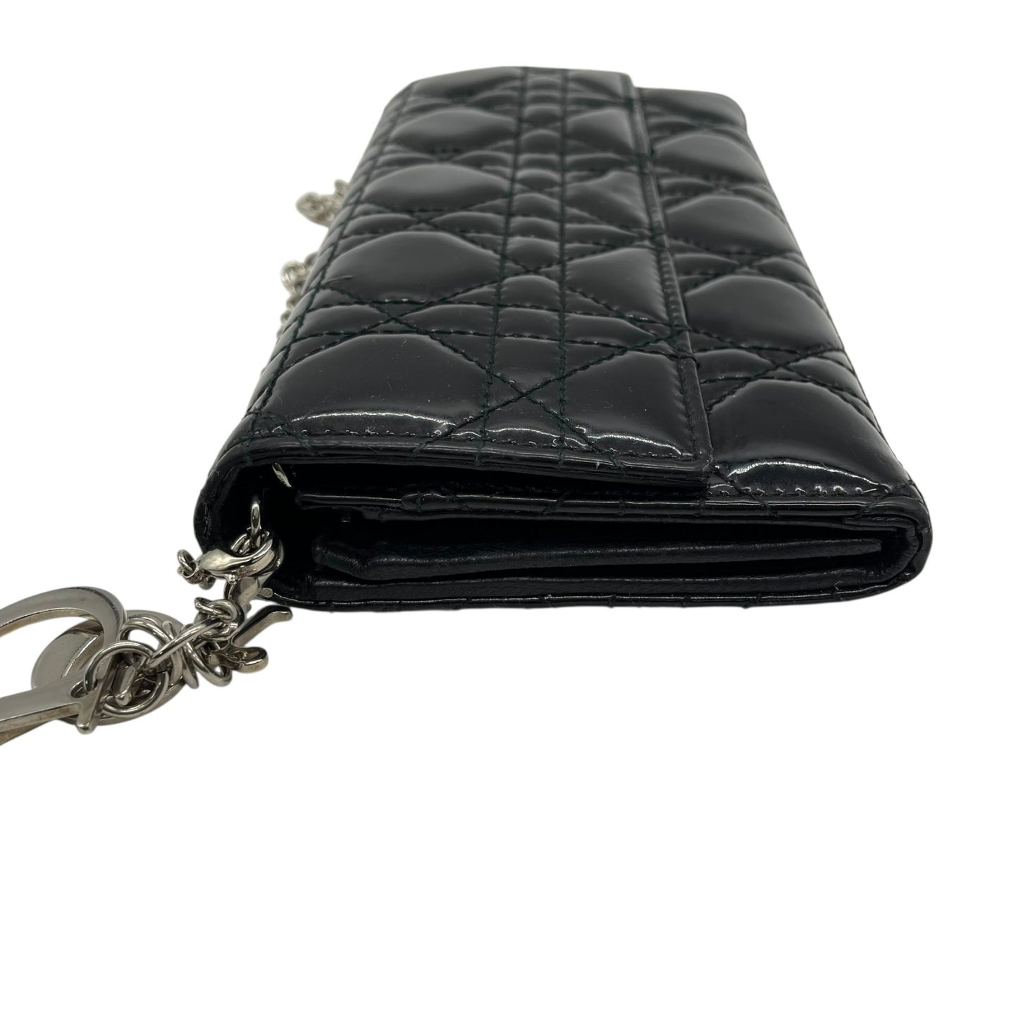 クリスチャンディオール Dior レディディオール ウォレットオンチェーン 黒 ブラック カナージュ パテントレザー チェーンストラップ キルティング エナメル ロゴ レディース W4