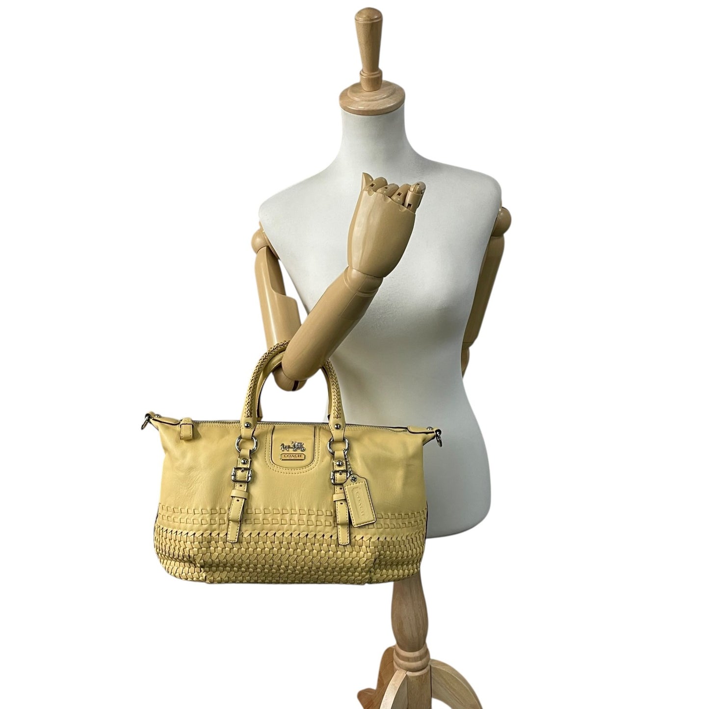 コーチ COACH 2WAY ボストンバッグ ハンドバッグ ショルダーバッグ 肩掛け 23342 イントレチャート 編み込みレザー 黄色 イエロー シルバー金具 チャーム付き U16