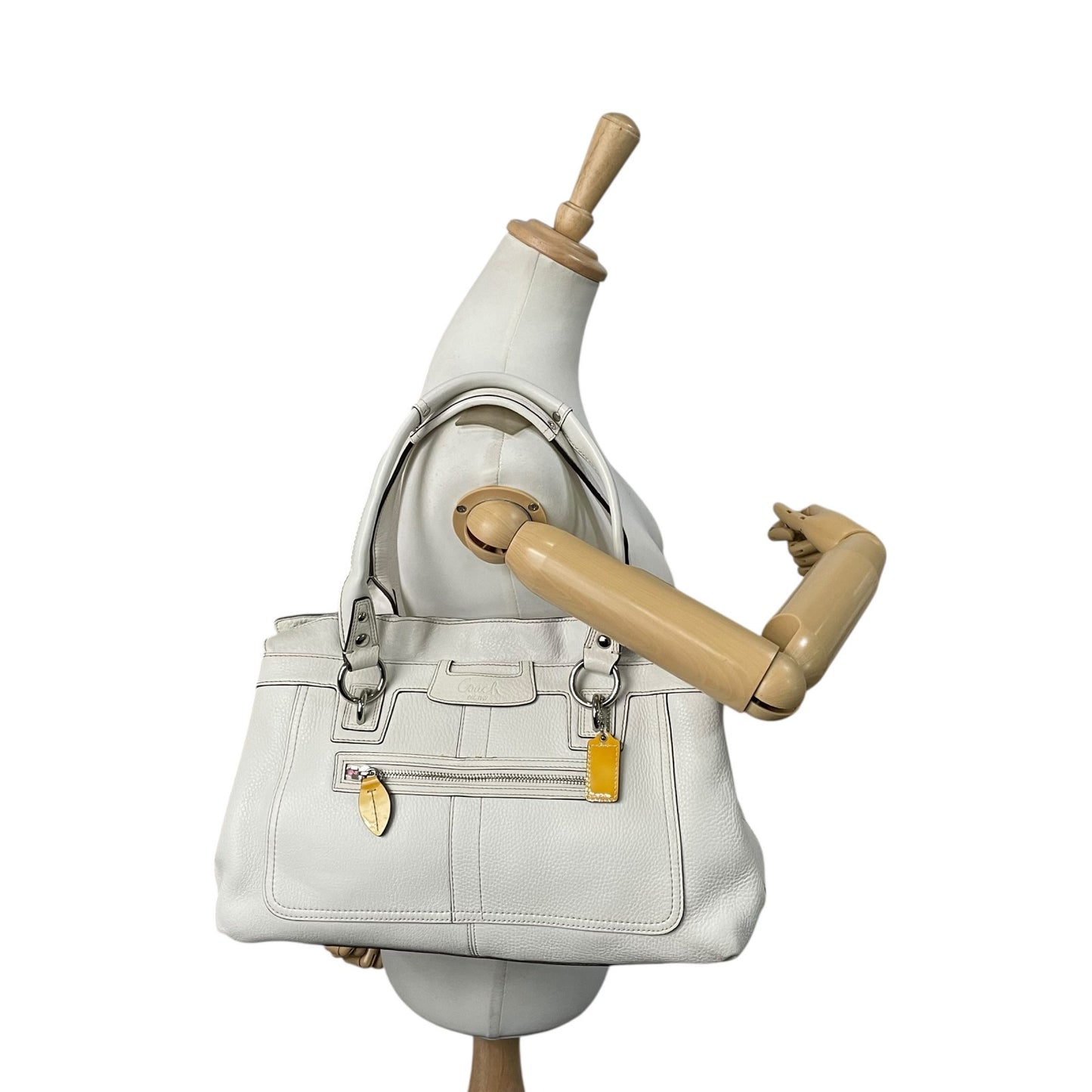 コーチ COACH トートバッグ 13160 ホワイト 白 レザー シルバー金具 ブラウン 茶色 チャーム付き A4対応 通勤 通学 S93