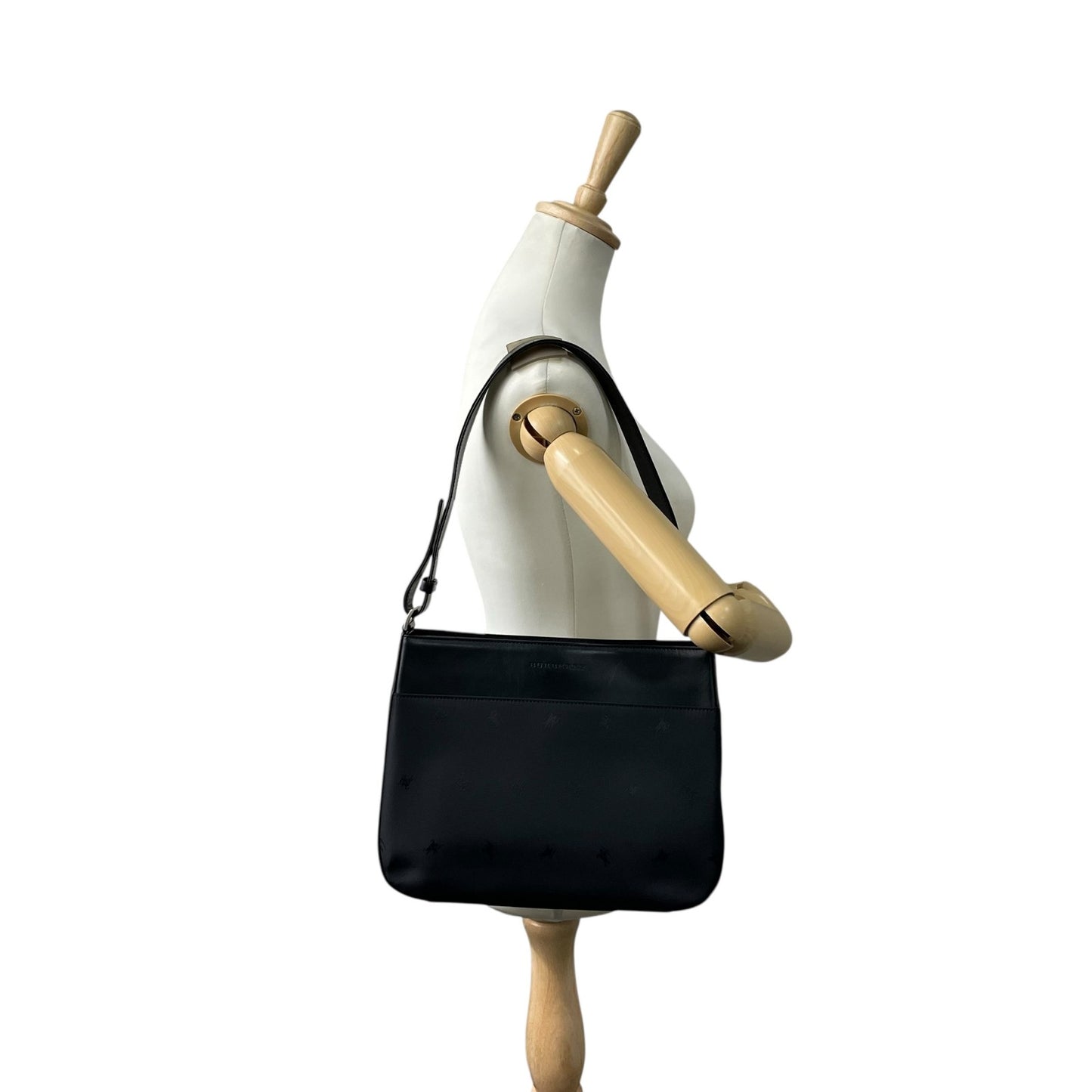 美品 BURBERRY バーバリー ショルダーバッグ ワンショルダー ハンドバッグ 黒 ブラック ナイロン レザー シルバー金具 シャドーホース エクエストリアン・ナイト 肩掛け レディース D4