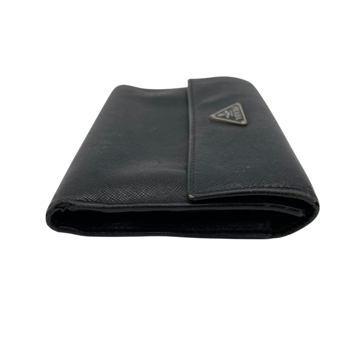 PRADA プラダ 三つ折り財布 コンパクトウォレット フラップ サフィアーノレザー ブラック 三角ロゴ トライアングルロゴ シルバー金具 メンズ レディース W3