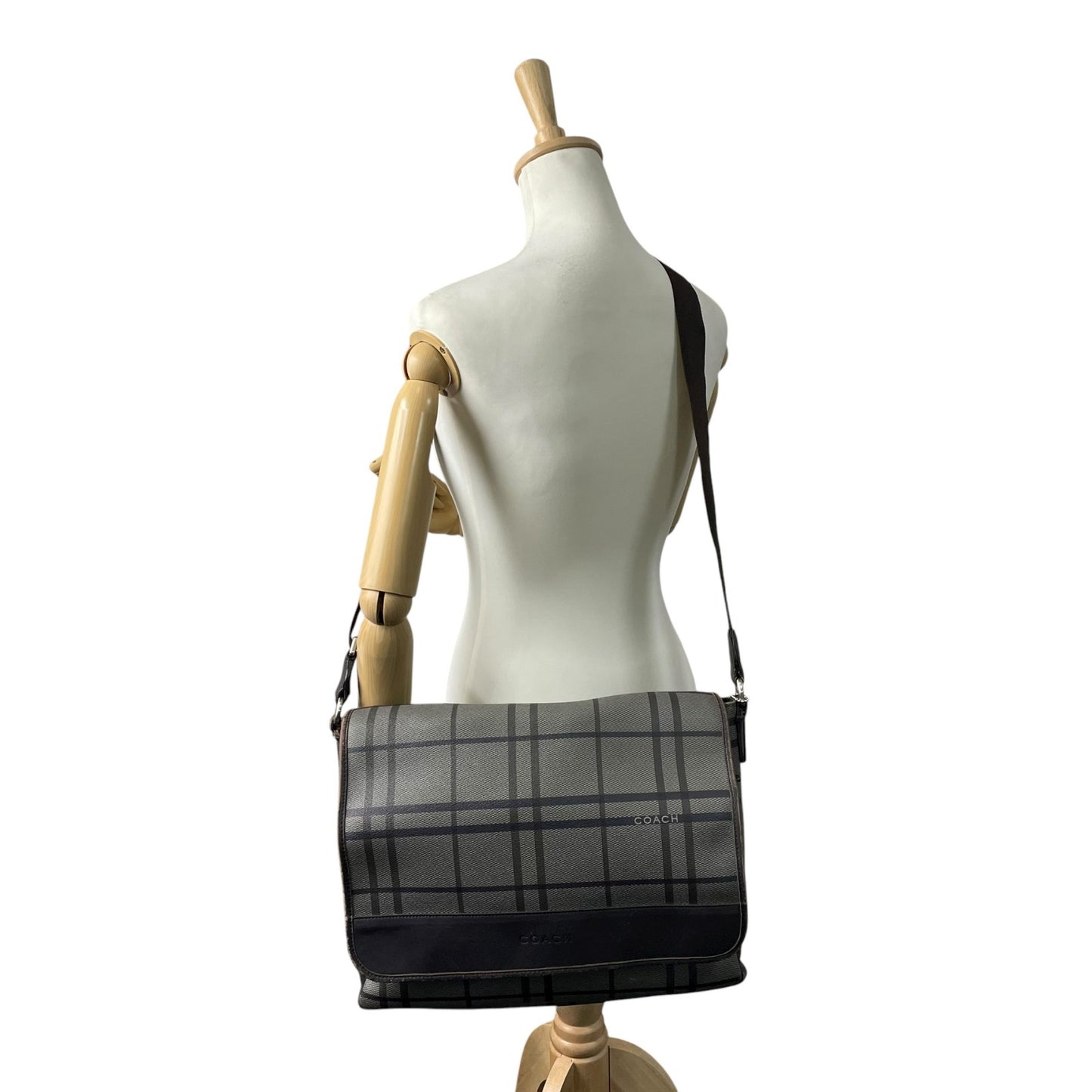 コーチ COACH メッセンジャーバッグ ショルダーバッグ チェック柄 グレー 黒 ブラック A4収納可 ヴィンテージ U2