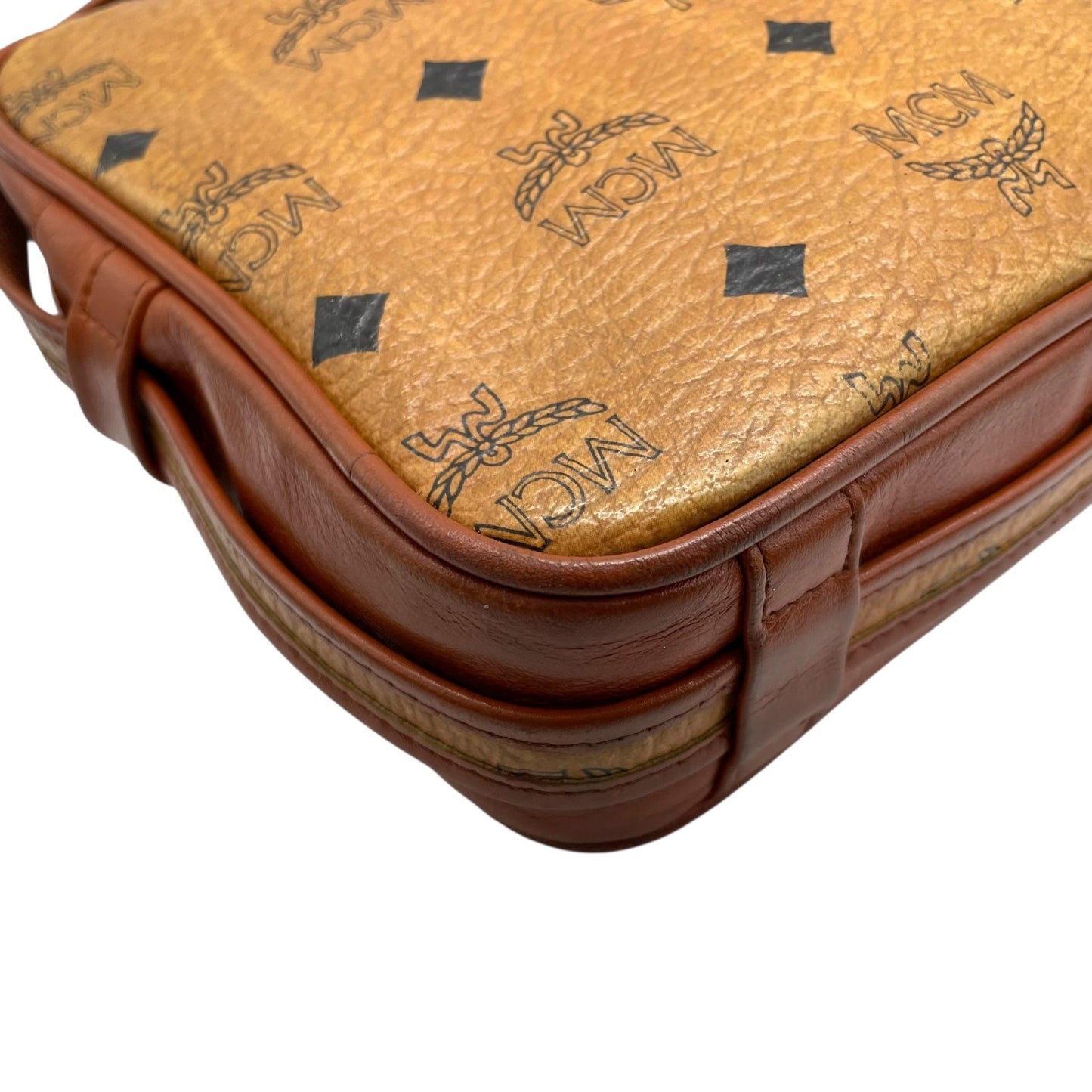 MCM ヴィンテージ ヴィセトス カメラバッグ ショルダーバッグ ブラウン モノグラム レザー切替 ゴールド金具 レディース s88