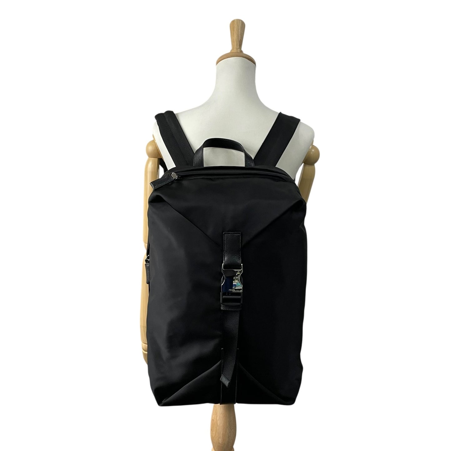 美品 PRADA プラダ リュックサック バッグパック リナイロン トライアングルロゴ 2VZ028 黒 NERO ブラック シルバー金具 メンズ C